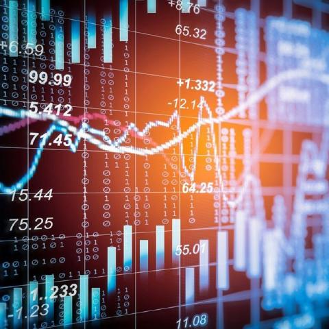 Wir begleiten unsere Kunden erfolgreich durch die komplexen Herausforderungen der Energiebranche. 